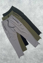 Load image into Gallery viewer, CARGO PANTS - GREY