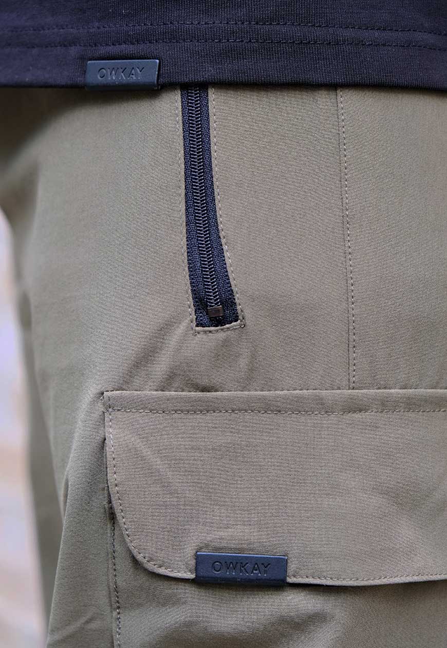 CARGO SHORTS - OLIVE