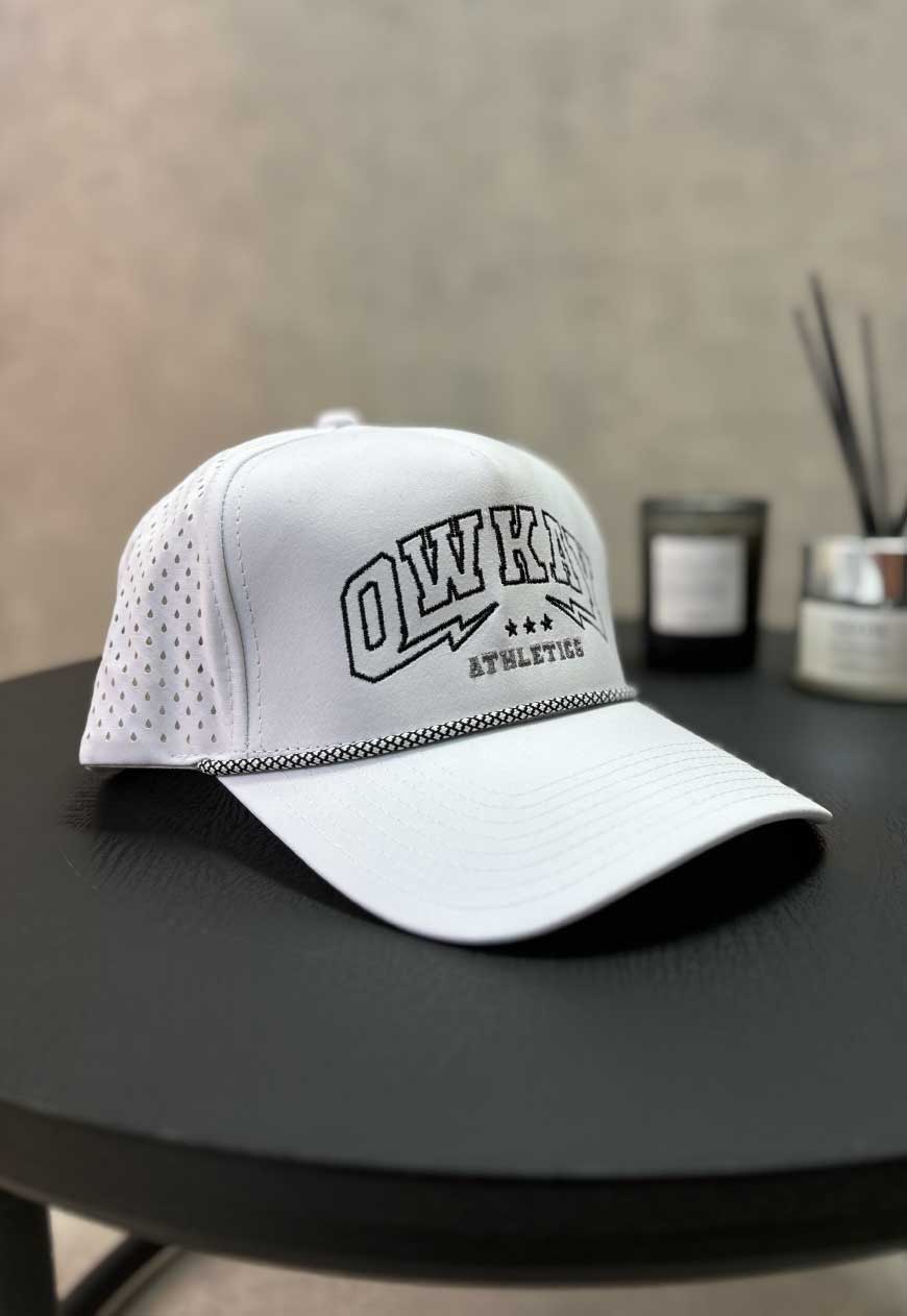 TRUCKER HAT VAULT WHITE