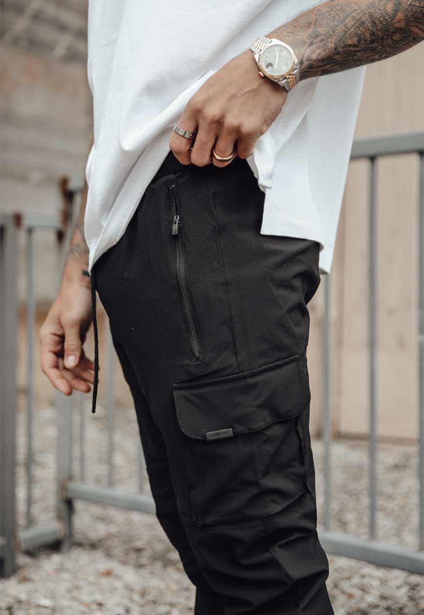 CARGO PANTS - BLACK