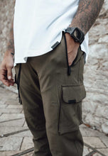 Load image into Gallery viewer, CARGO PANTS - OLIVE