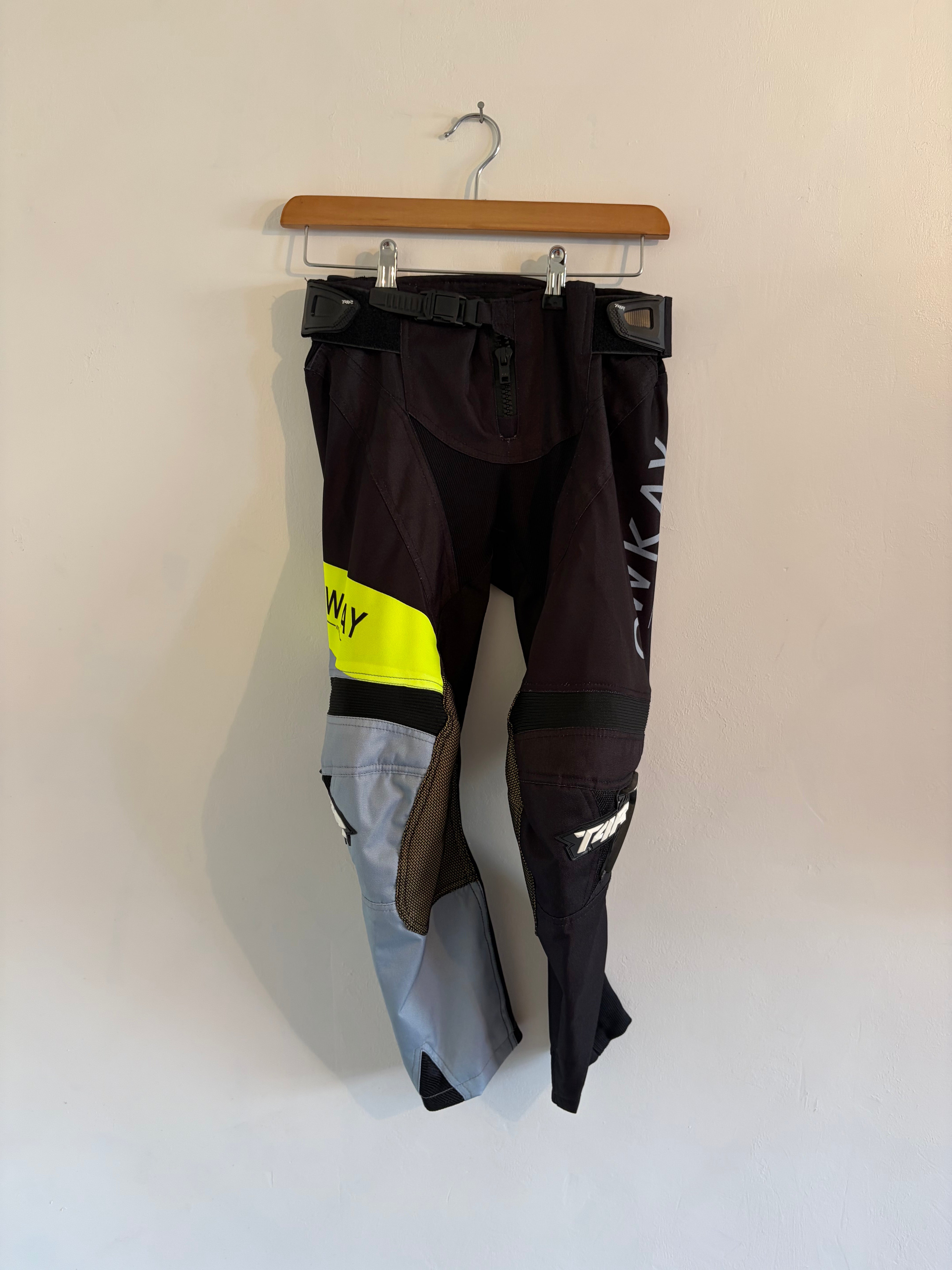 SAMPLE 36 - KIDS MOTO PANTS - 26"