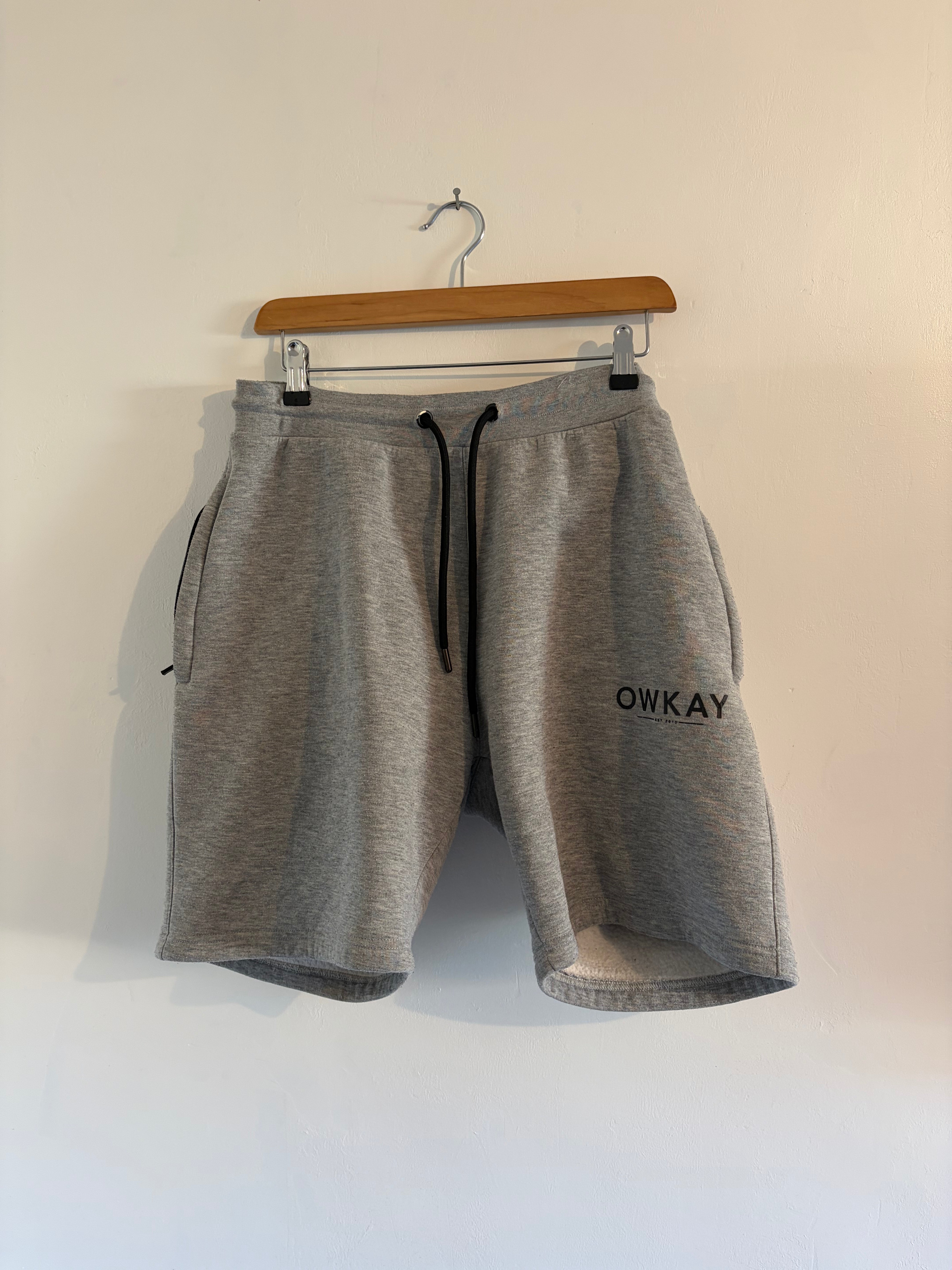 SAMPLE 37 - MENS SHORTS USED - XLARGE