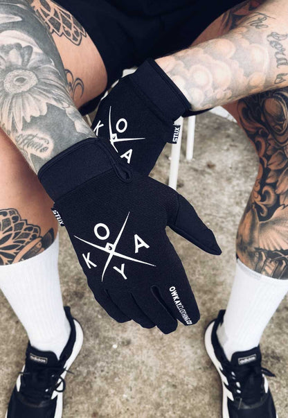 GLOVES - BLACK
