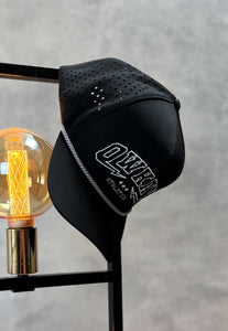 TRUCKER HAT VAULT BLACK