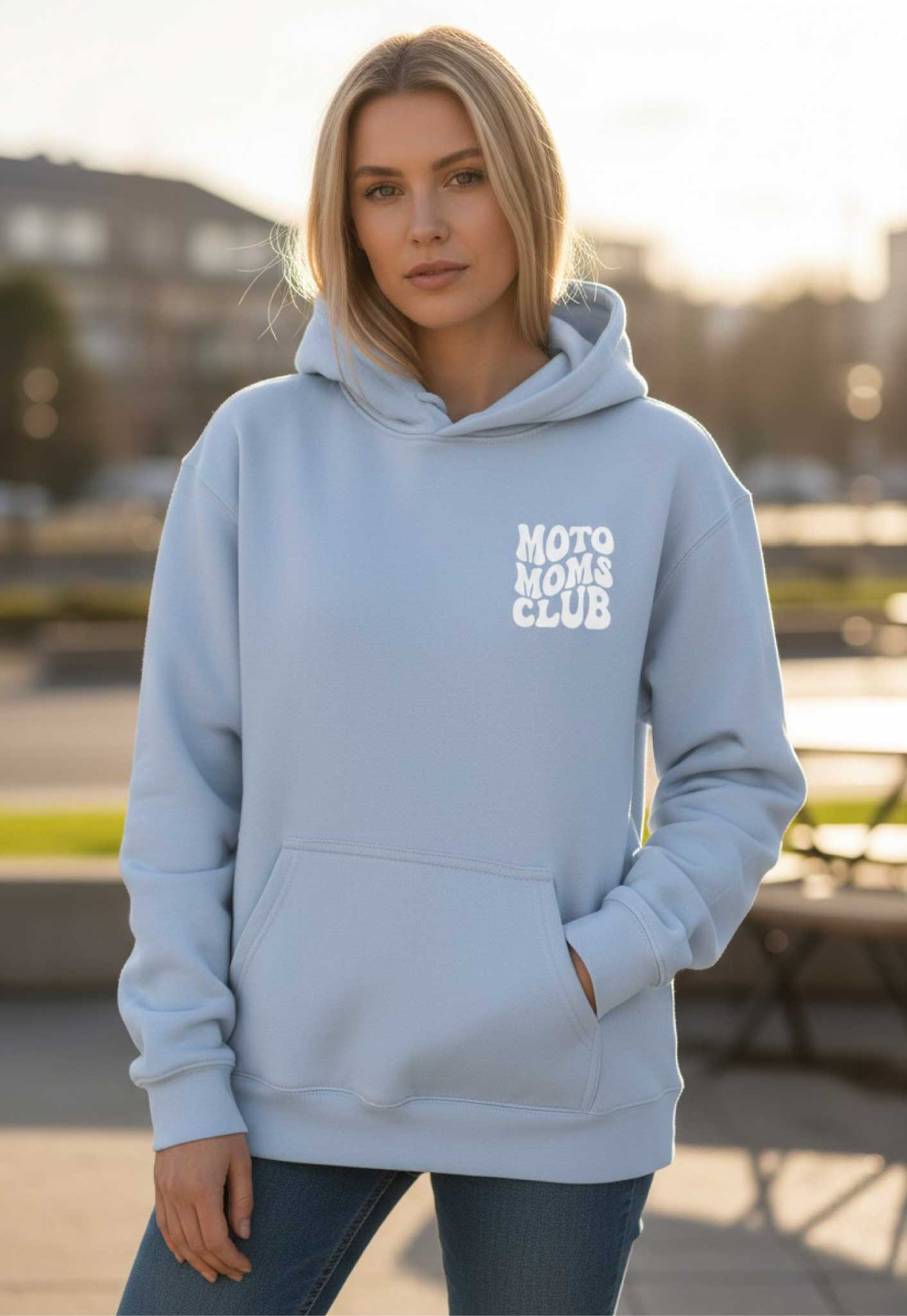 WOMENS RELAXED HOODIE MOTO MOMS CLUB - POWDER