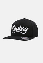 Load image into Gallery viewer, SNAPBACK HAT BLACK
