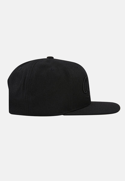 SNAPBACK HAT BLACKOUT