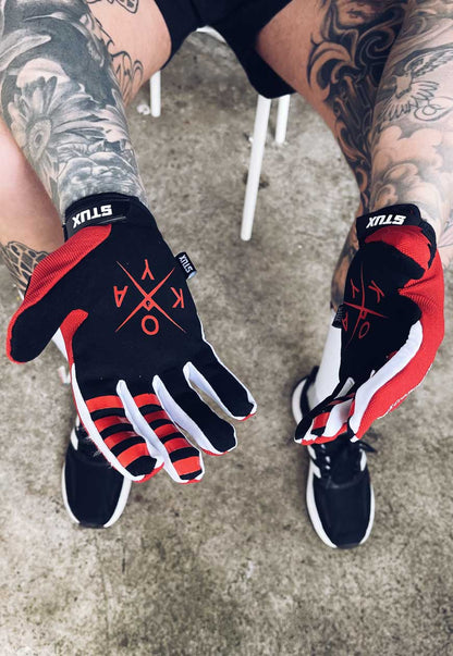 GLOVES - RED